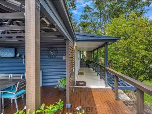 Unique 15 Valiant Avenue, Valentine House for rent Listed by.