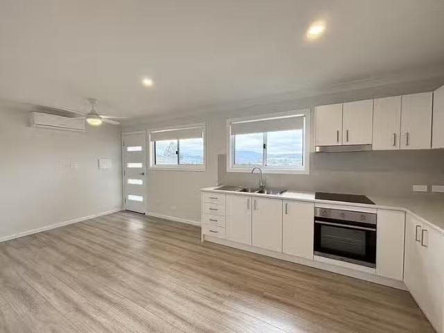 Just in! 15A Lou Fisher Place, Muswellbrook, NSW 2333