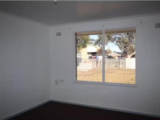 Unique 169 Wollombi Road, MUSWELLBROOK House for rent Listed.