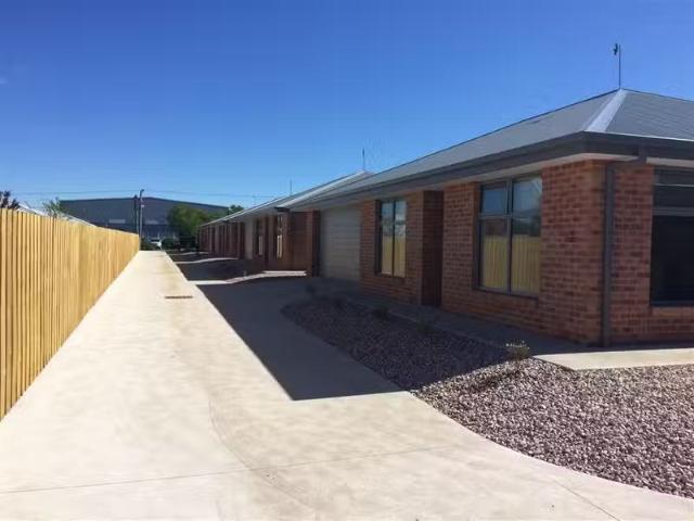 Unique 1/60 Tasman, DEVONPORT, TAS 7310 Unit for Rent
