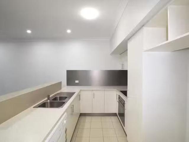 Cozy 16/10 Nothling Street, New Auckland, QLD 4680