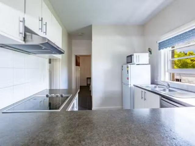 Charming 1/61 Quayle Street, SANDY BAY Apartment for rent Lis.