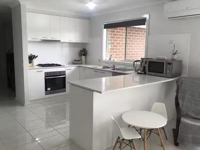 Charming 16 Alexandro Grove, Hastings, VIC 3915