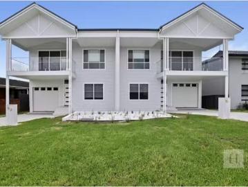 New 16 Grand Parade, Bonnells Bay House for rent Listed by He.