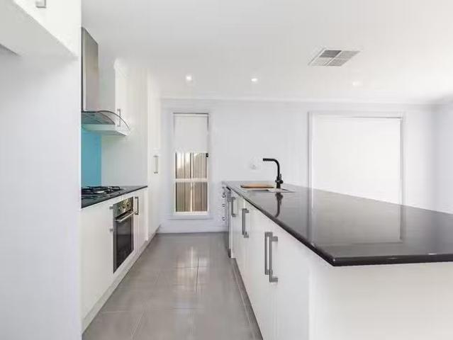 Cheap 16 Derrick Street, Seaford Meadows, SA 5169