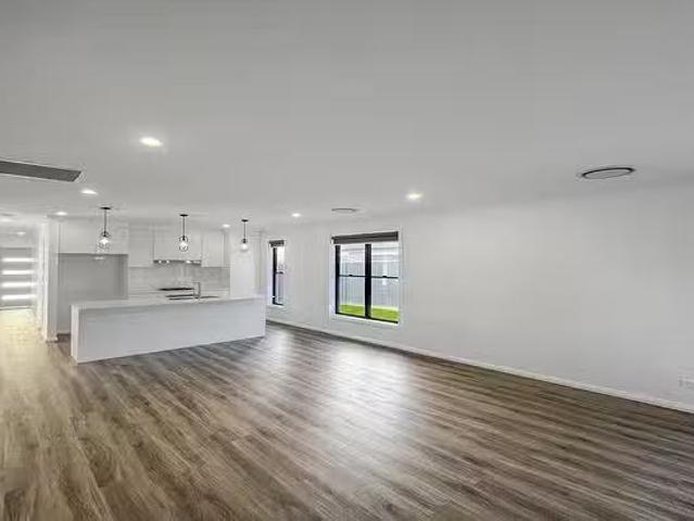 Nice 16 Dunnachie Street, Mudgee, NSW 2850