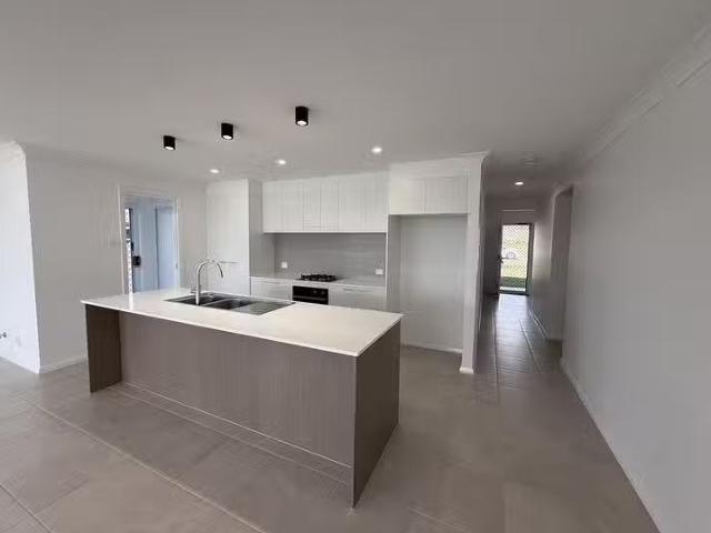 Rental! 16 Footwall Road, Gillieston Heights, NSW 2321