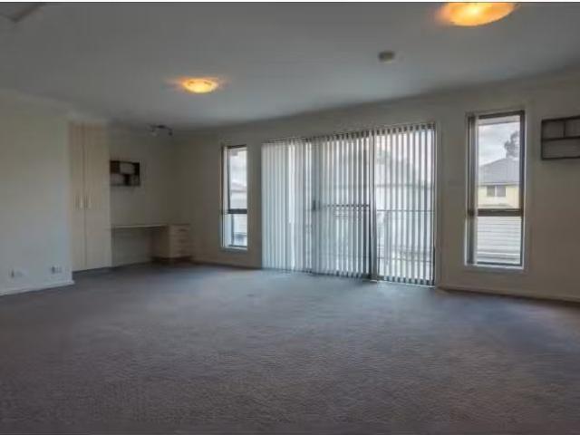 Cozy 16 Fishlock Lane, Gungahlin Apartment for rent Listed by.