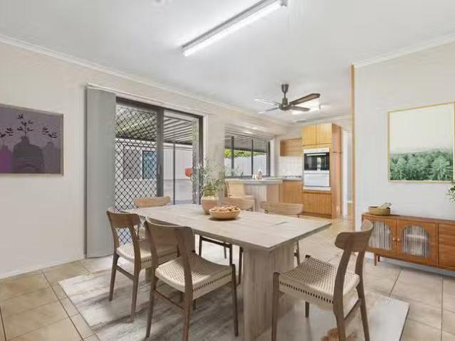 For Rent! 16 French Crescent, Trott Park, SA 5158