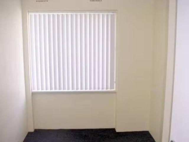 Charming 1/6 Hillview Crescent, The Hill Apartment for rent L.