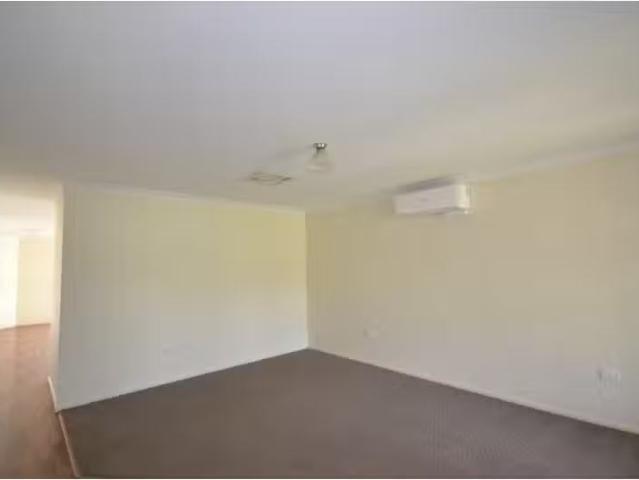 Rental! 16 White Circle, MUDGEE House for rent Listed by Chlo.