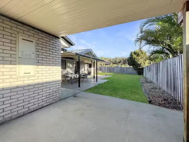 Unique 16 Tarrina Crescent, Pacific Pines, QLD 4211
