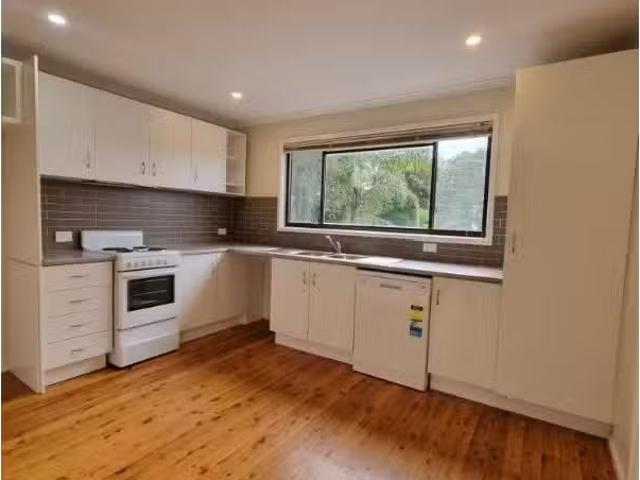 Charming 16A Blue Ridge Cres, Berowra Heights Apartment for re.