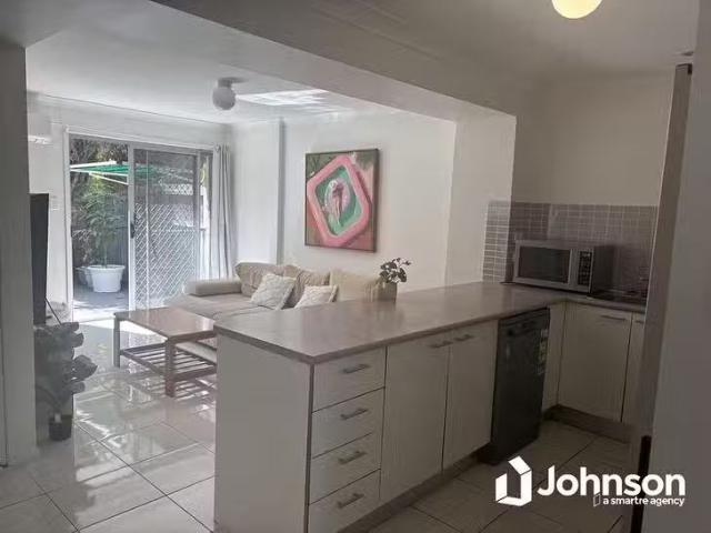 Deal! 17/99 Peverell Street, Hillcrest, QLD 4118