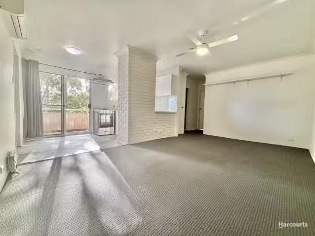 Cheap 17/100 Leumeah Road, Leumeah Apartment for rent Listed.