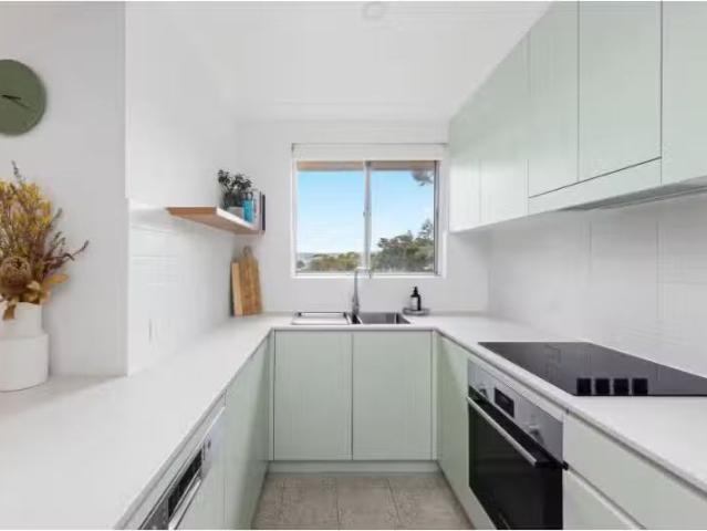 Charming 17/28 Cavill Street, Freshwater Apartment for rent L.