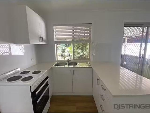 Cheap 17/3 19 Amaroo Drive, Banora Point Townhouse for rent L.