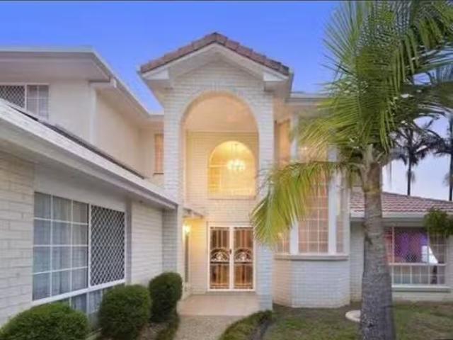 Just in! 17 Botticelli Place, Mackenzie, QLD 4156