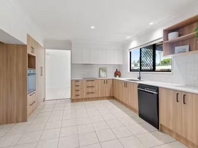 Nice 17 Galahad Street, Marsden, QLD 4132
