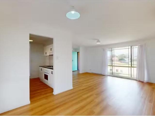 Unique 17 Dominion Avenue, Hunterview House for rent Listed b.