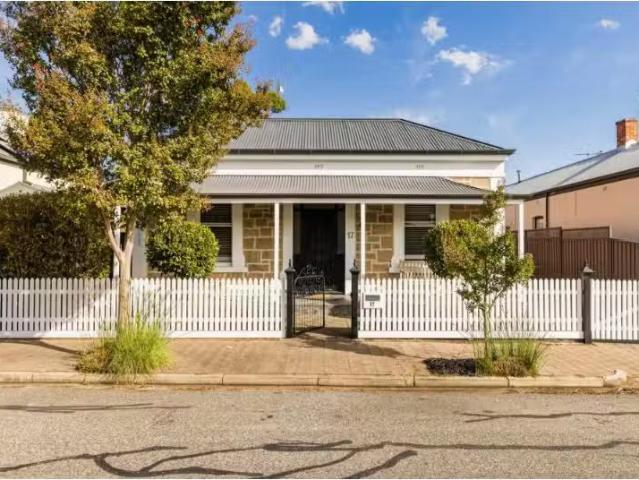 Nice 17 Ella St, Parkside House for rent Listed by Liam Conwa.