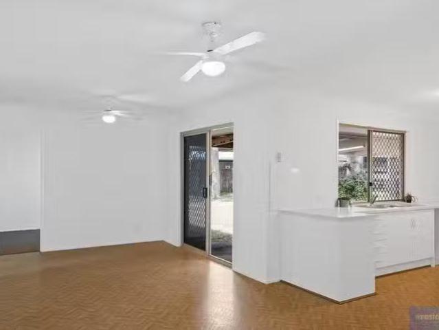 Cheap 17 Federation Drive, Bethania, QLD 4205