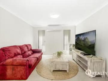 Just in! 17 Finley Street, Gleneagle, QLD 4285
