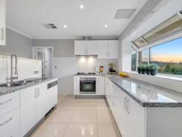 For Rent! 17 Kanangra Road, Seaview Downs SA 5049