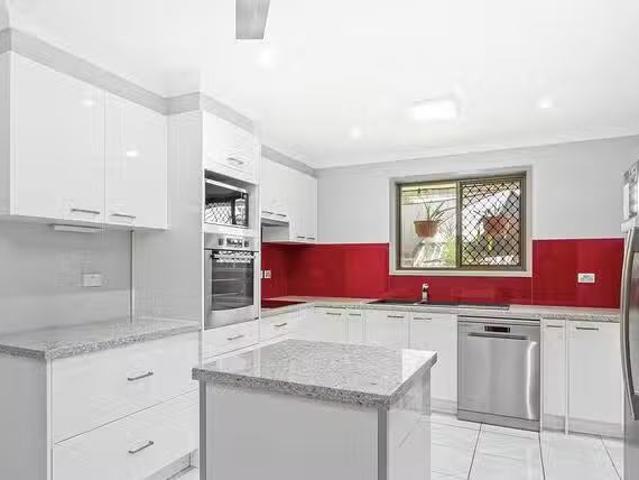 Rental! 17 Johnson Road, Gracemere, QLD 4702