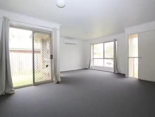 Cozy 17 Jade Garden Drive, Boronia Heights, QLD 4124