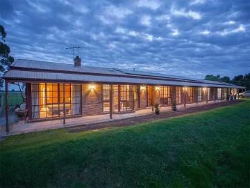 New 17 Latta Road, Nar Nar Goon, VIC 3812