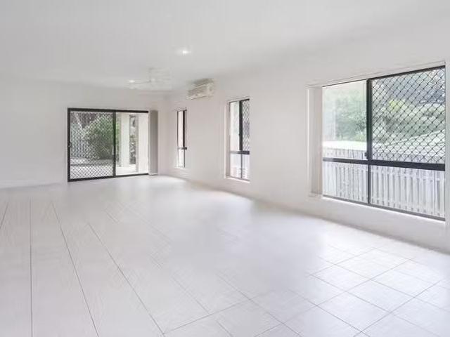 For Rent! 17 Lambert Drive, Maudsland, QLD 4210