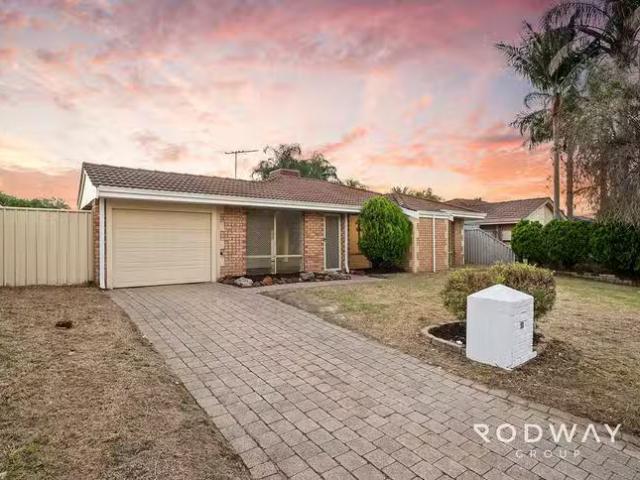 Charming 17 Mcgrath Place, Seville Grove, WA 6112