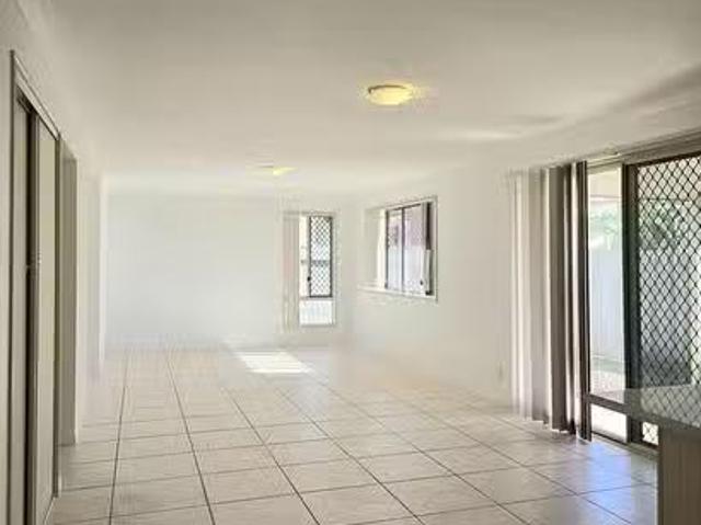 Rental! 17 Park Edge Drive, Springfield Lakes, QLD 4300