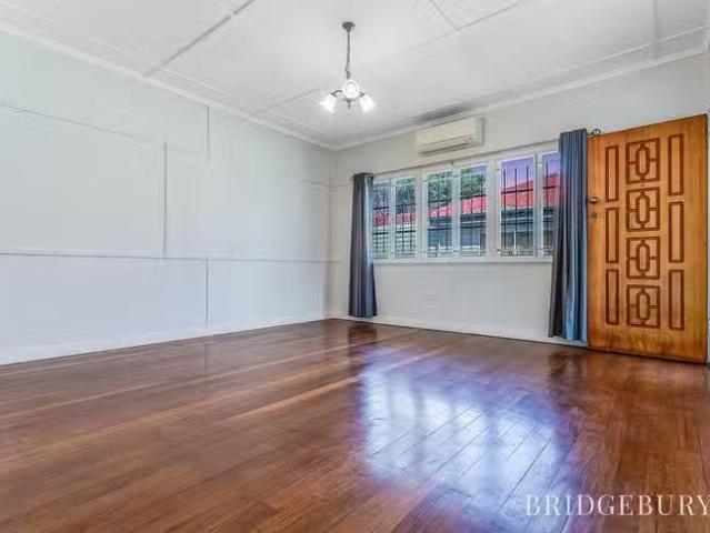 Unique 17 Pearse Street, Keperra, QLD 4054