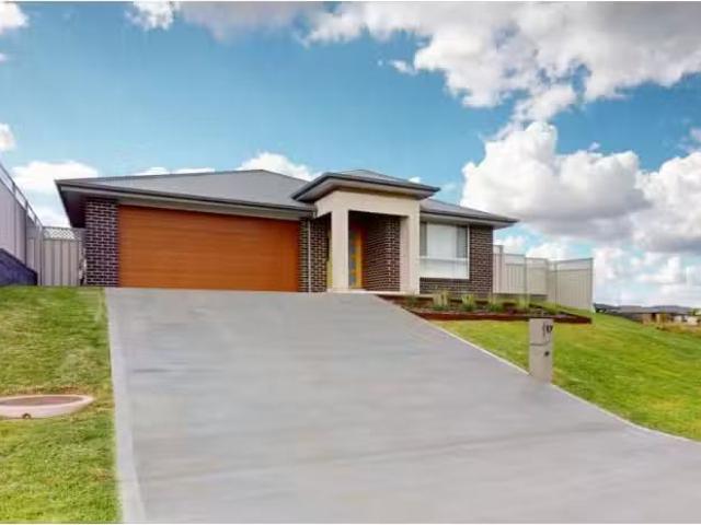Rental! 17 Purlingbrook Terrace, DUBBO House for rent Listed.
