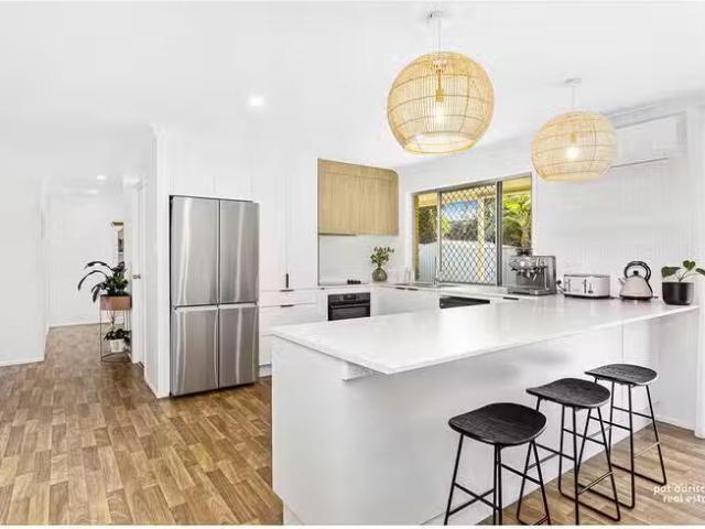 Cheap 17 Wigginton Street, Frenchville, QLD 4701