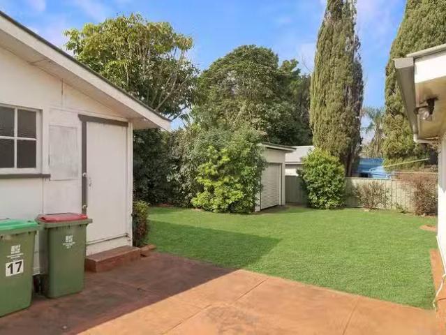 For Rent! 17 Tomkys Street, Rockville, QLD 4350