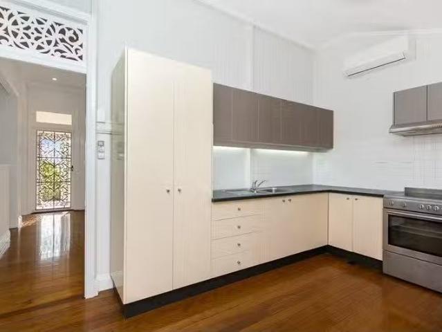 Charming 17 Verney Street, Sandgate QLD 4017