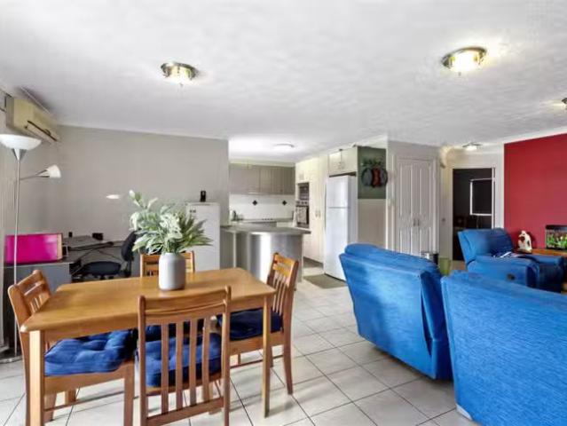 Cozy 1/86 Stafford Road, Gordon Park, QLD 4031