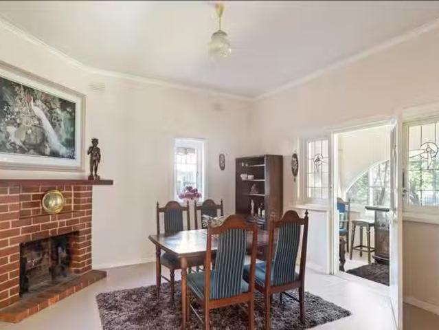 New 188 Kambrook Road, Caulfield VIC 3162
