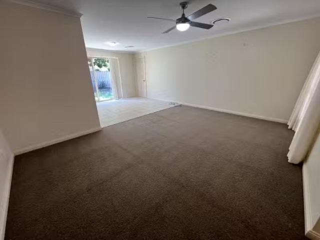 Nice 18 B Mc Kenzie Place, GRIFFITH House for rent Listed by.