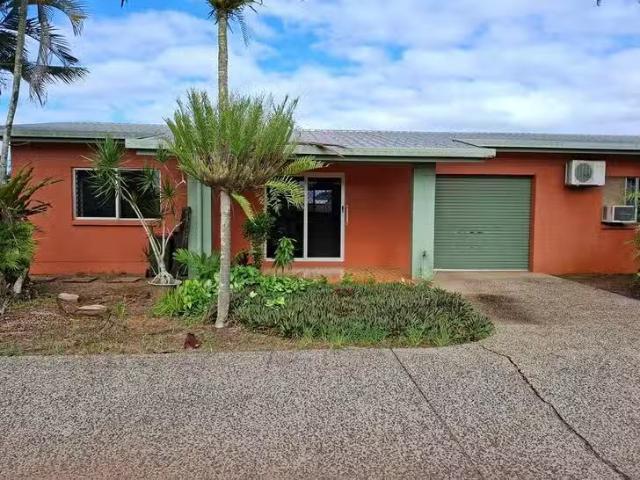 Charming 1/8 Grech Close, Wangan, QLD 4871