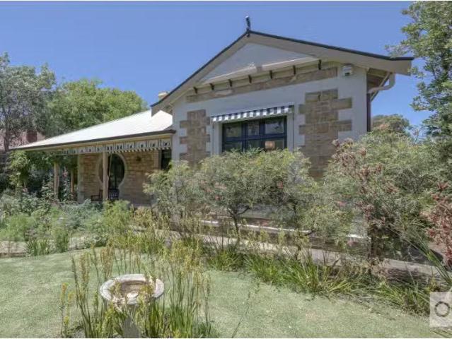 Cozy 18 Gurney Road, Rose Park House for rent Listed by Kaitl.