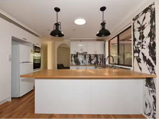 For Rent! 18 Leumeah Street, Sanctuary Point House for rent L.