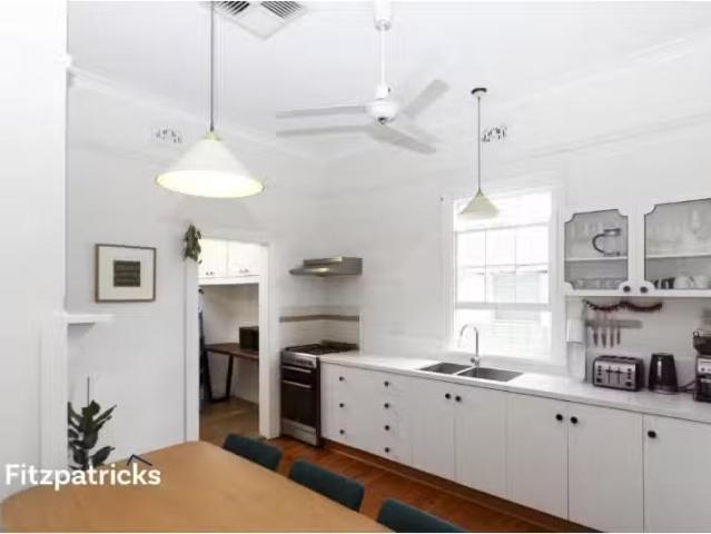 For Rent! 18 Norman Street, Turvey Park House for rent Listed.