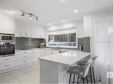 Cheap 18 Nirringa Rd, Summerland Point House for rent Listed.