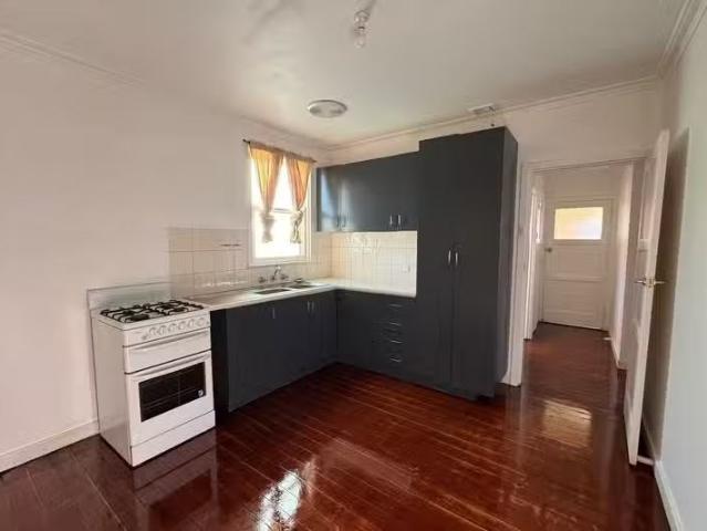 Deal! 18 Salvia Street, Norlane, VIC 3214 House for Rent