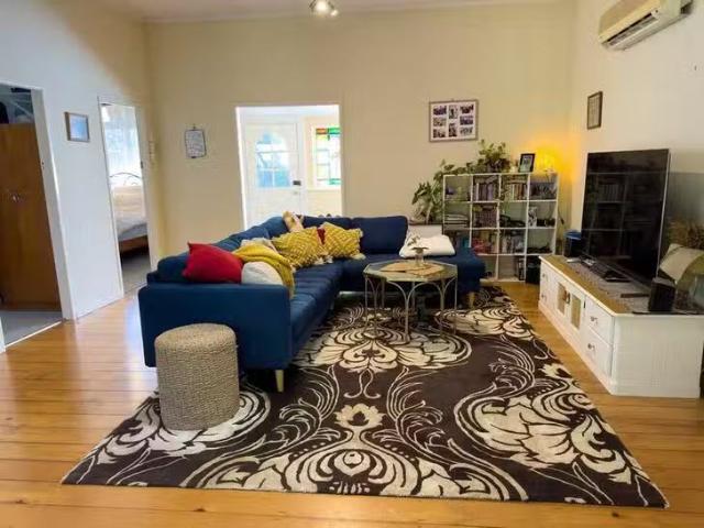 Unique 18 Regatta Street, Chelmer, QLD 4068