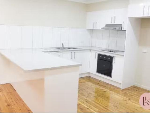 Nice 18 Rutherglen Avenue, HOBARTVILLE House for rent Listed.